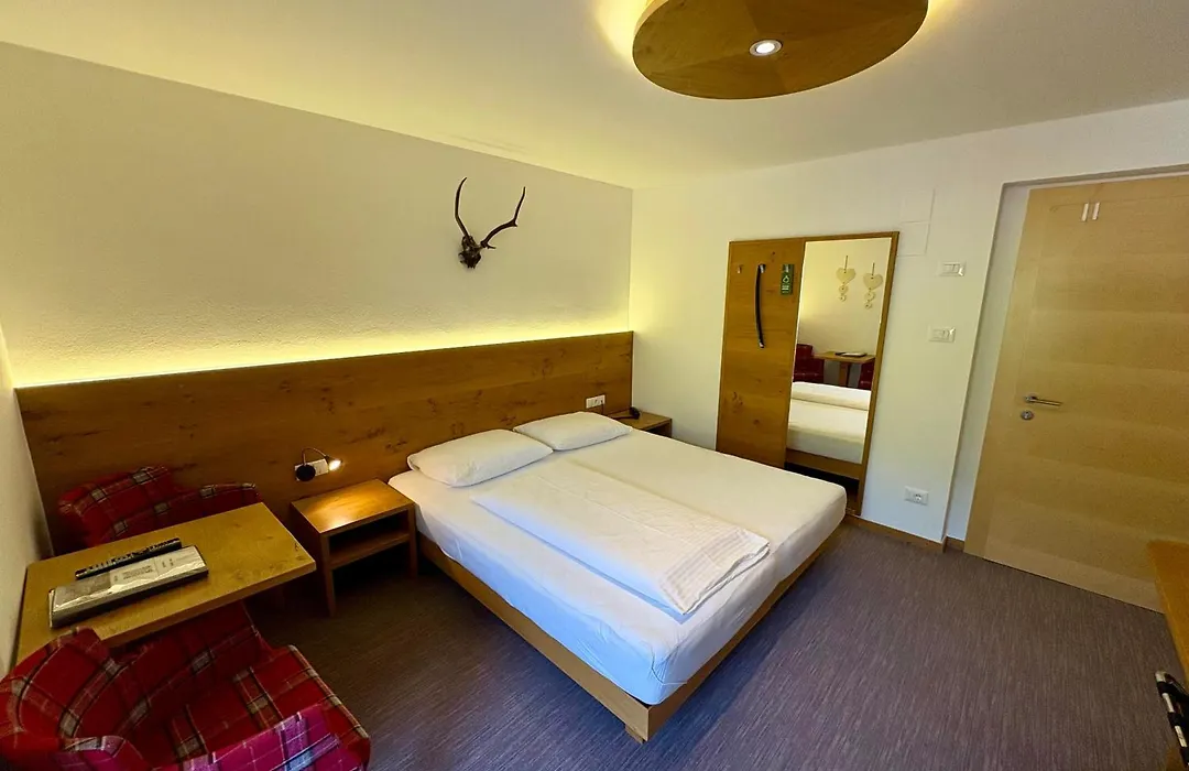 Garni Apparthotel St Valentin-1