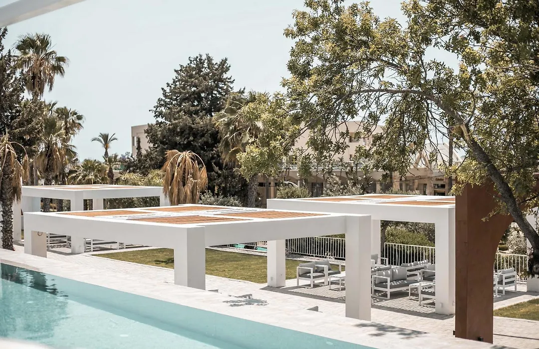Aiora Aqua Resort-1