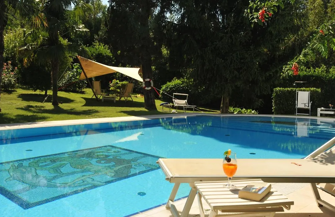 Hotel Villa Clementina-1