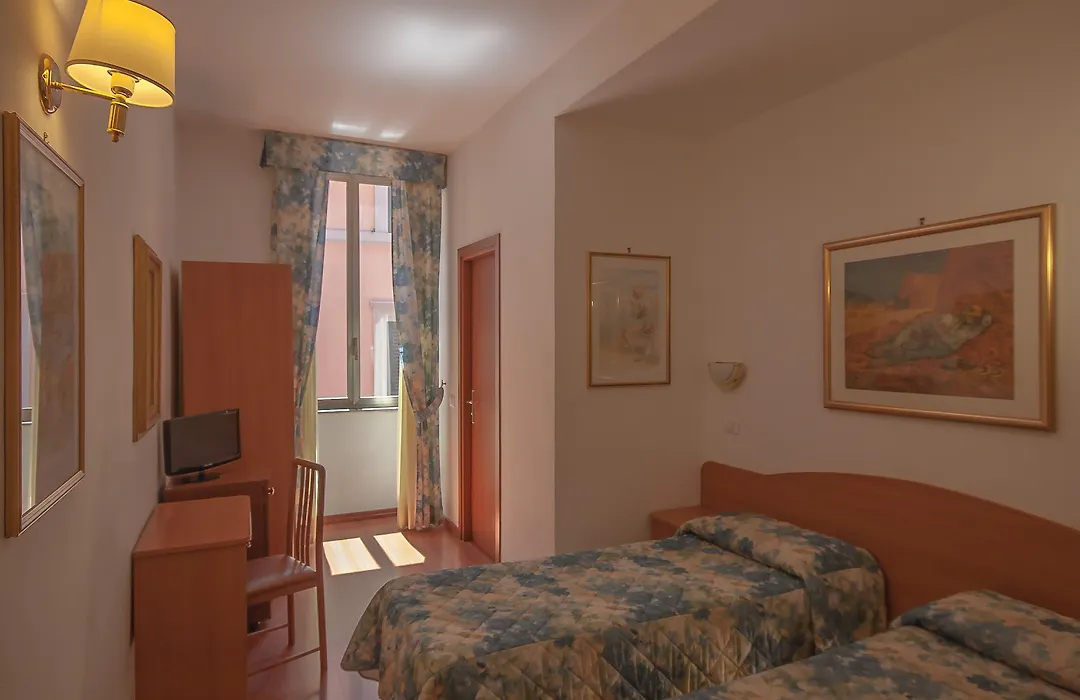 Hotel Tirreno-1