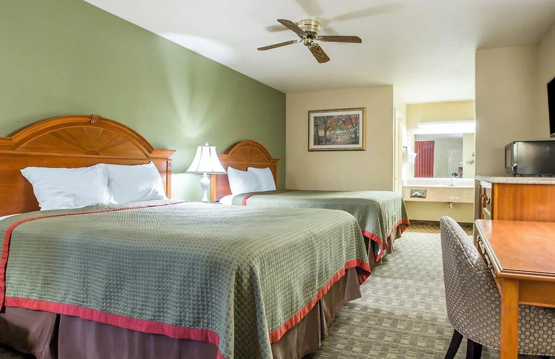 Rodeway Inn Delano-1