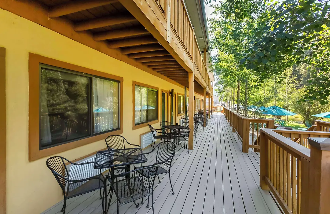Best Western Rivers Edge-1