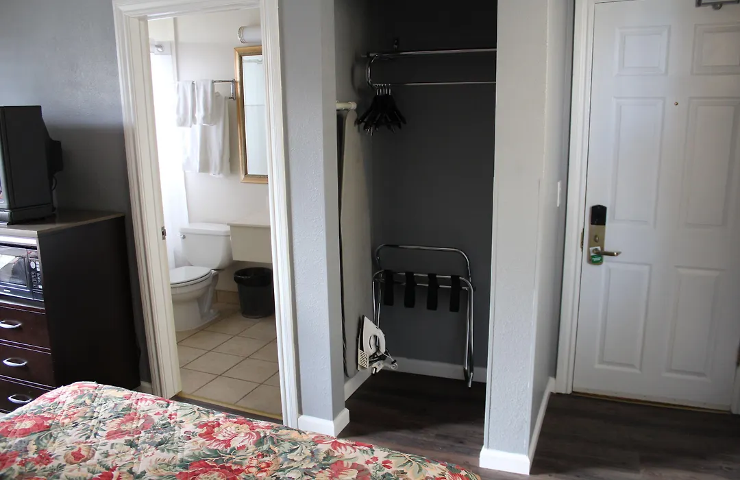 Layne Hotel-1
