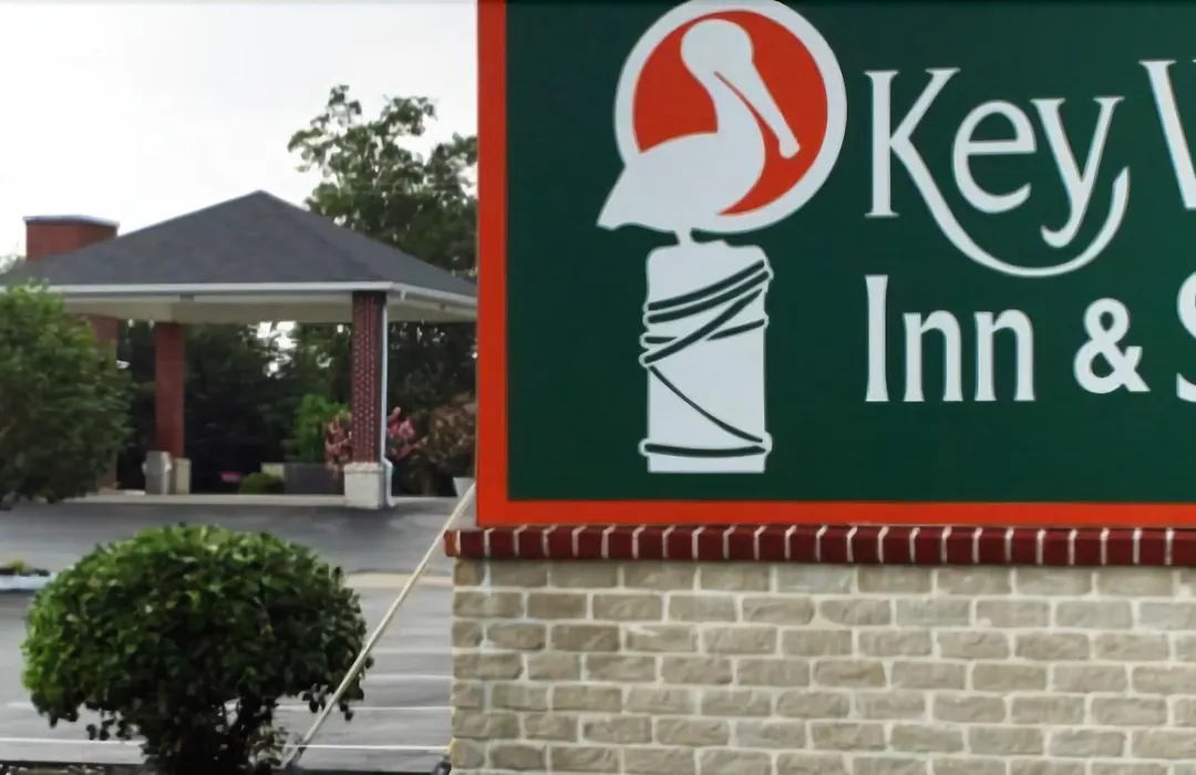 Home Gate Inn & Suites-1