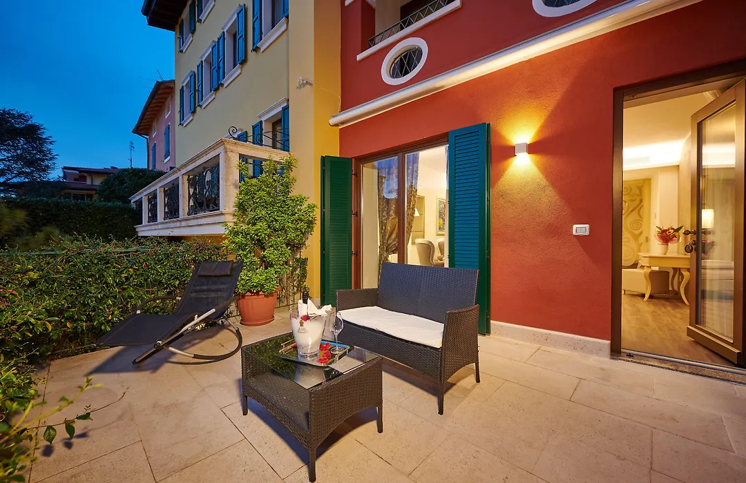 Lake Front Hotel Brenzone-1