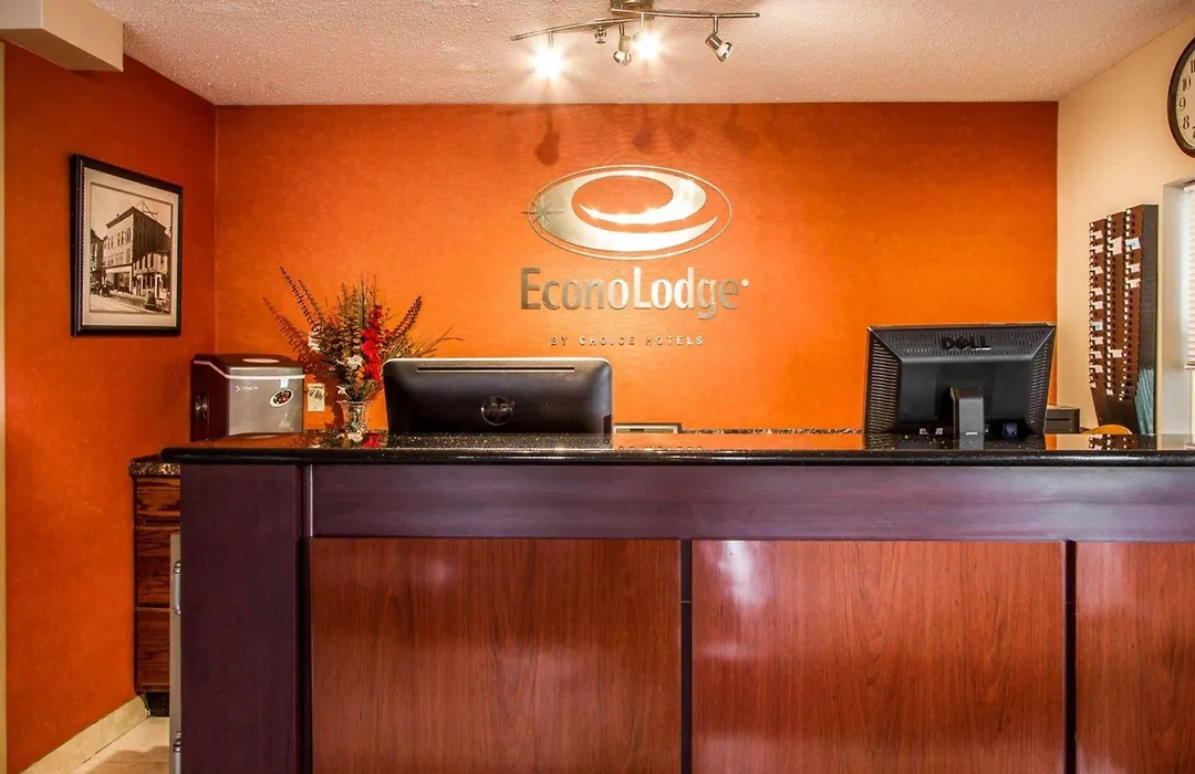 Econo Lodge Freeport - Brunswick Area-1