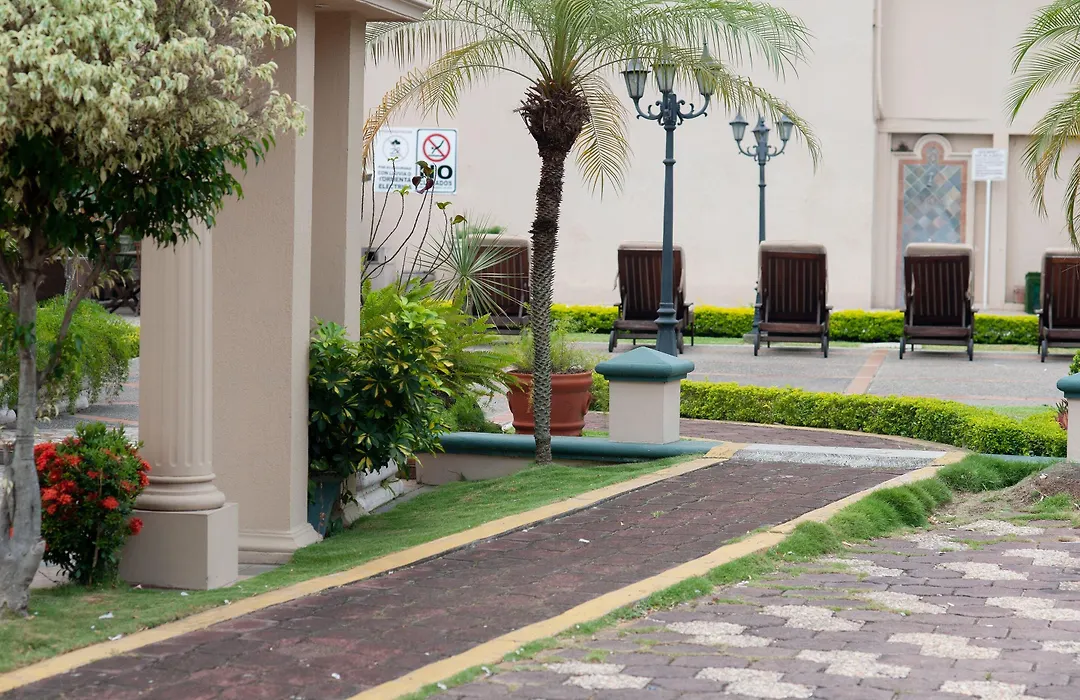 Hotel Victoria Poza Rica By Brahma-1