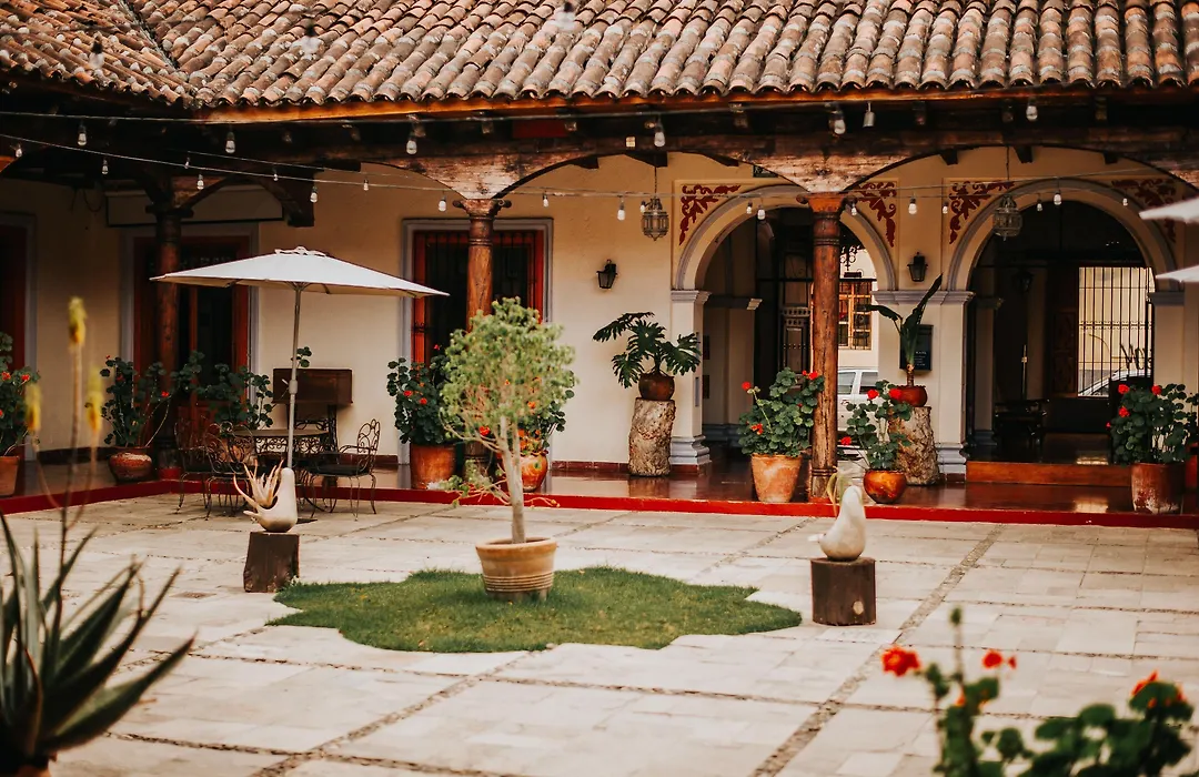 Hotel Diego De Mazariegos-1