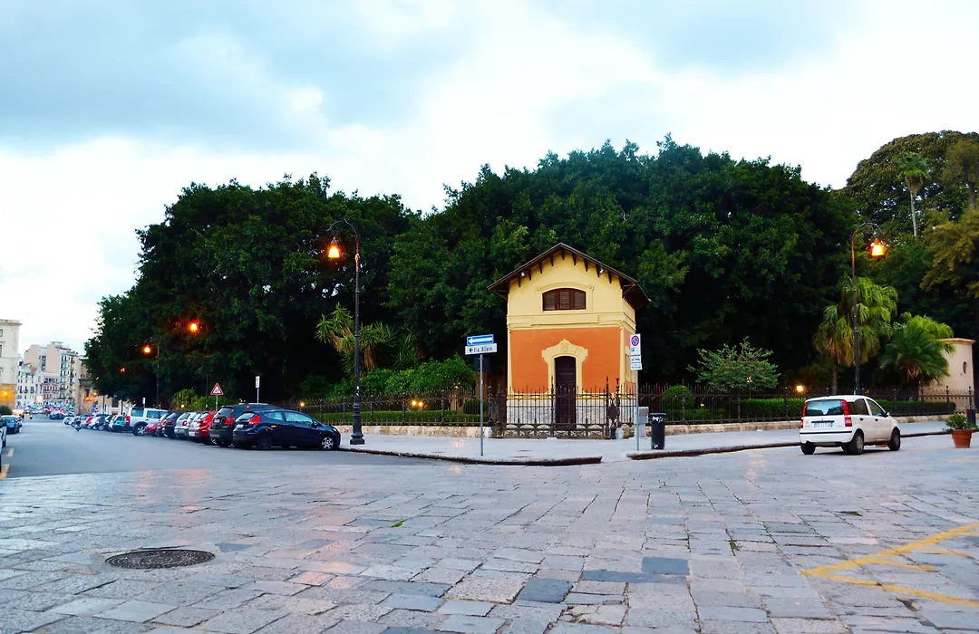 Piazza Marina-1