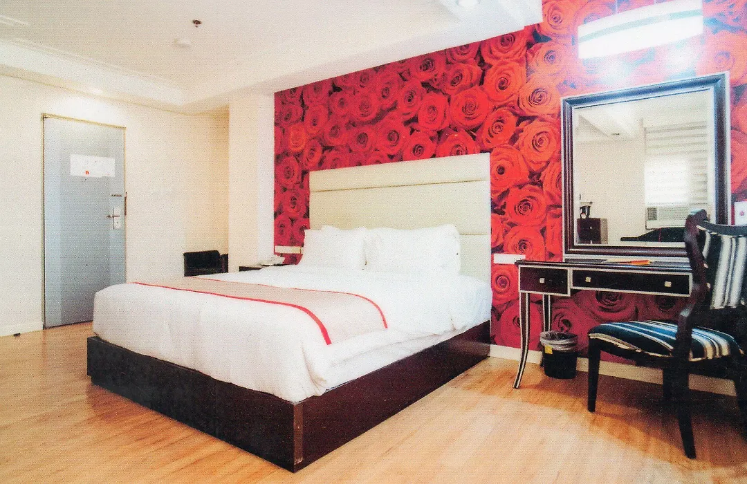 Queen Margarette Hotel Downtown-1