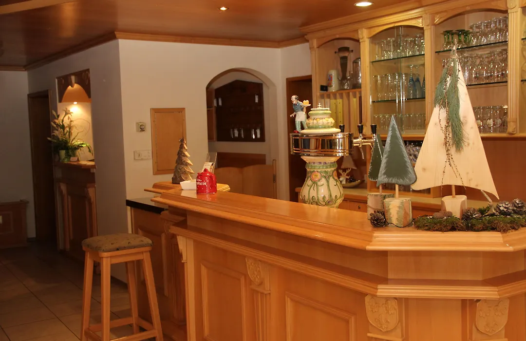 Hotel Drei Lilien-1