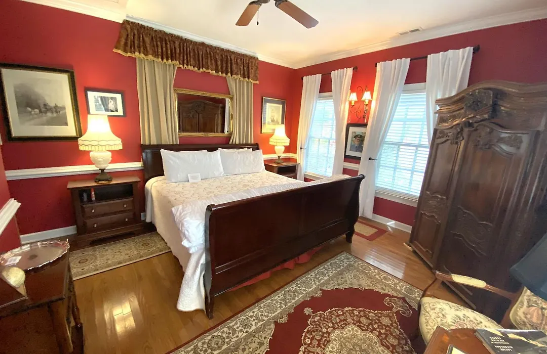 A Williamsburg White House Inn-1