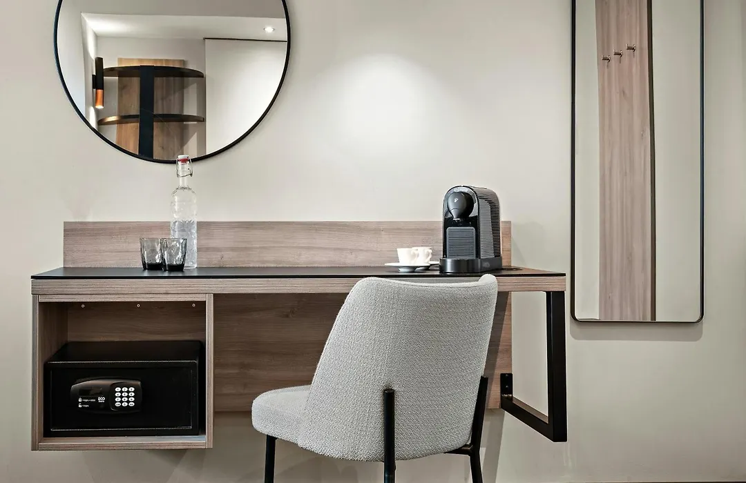 Leonardo Hotel Vienna City West-1