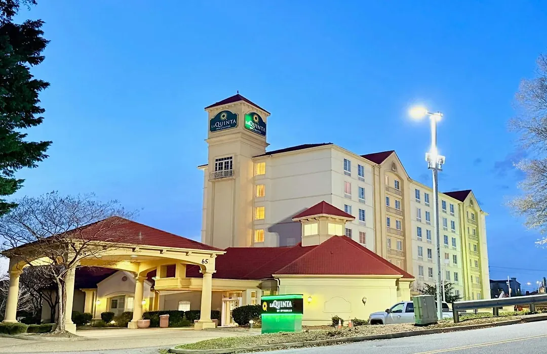 La Quinta By Wyndham Haywood Mall-Near Greenville Downtown-1