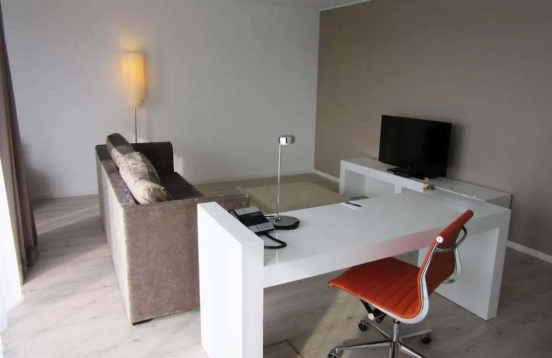 Elaya Hotel Kleve, Trademark Collection By Wyndham-1