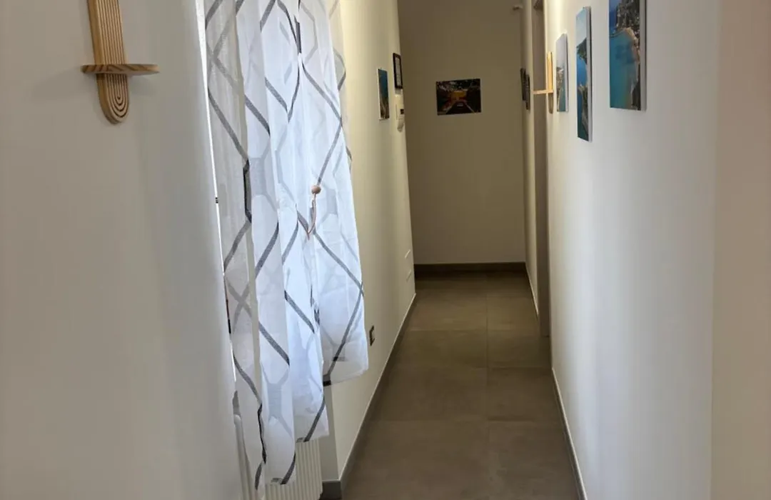 Biscotti s room-1