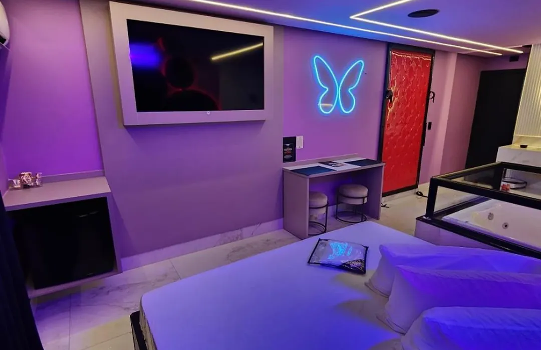 Fashion Motel-1