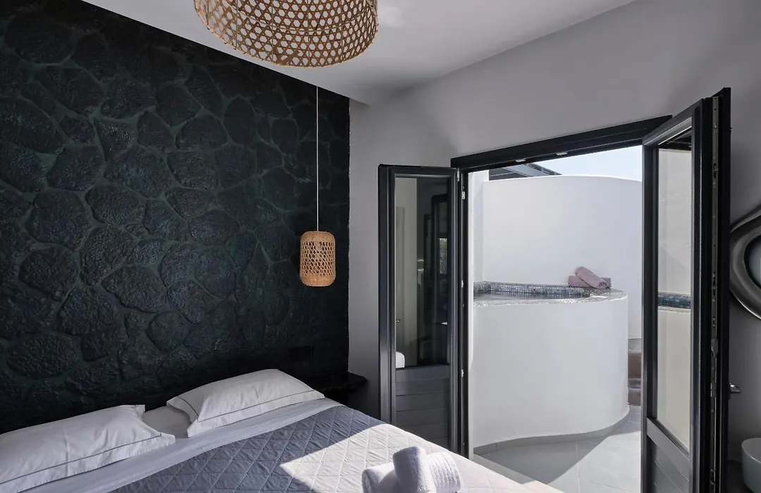 Oia Suites-1