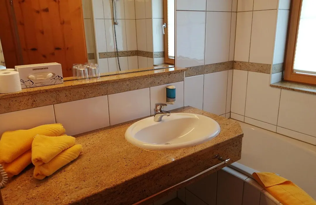 Hotel Enzian-1