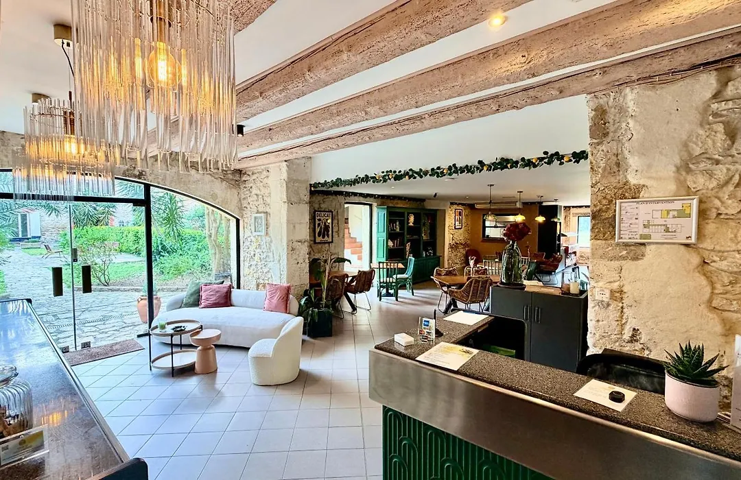 Hotel Le Galambre-1