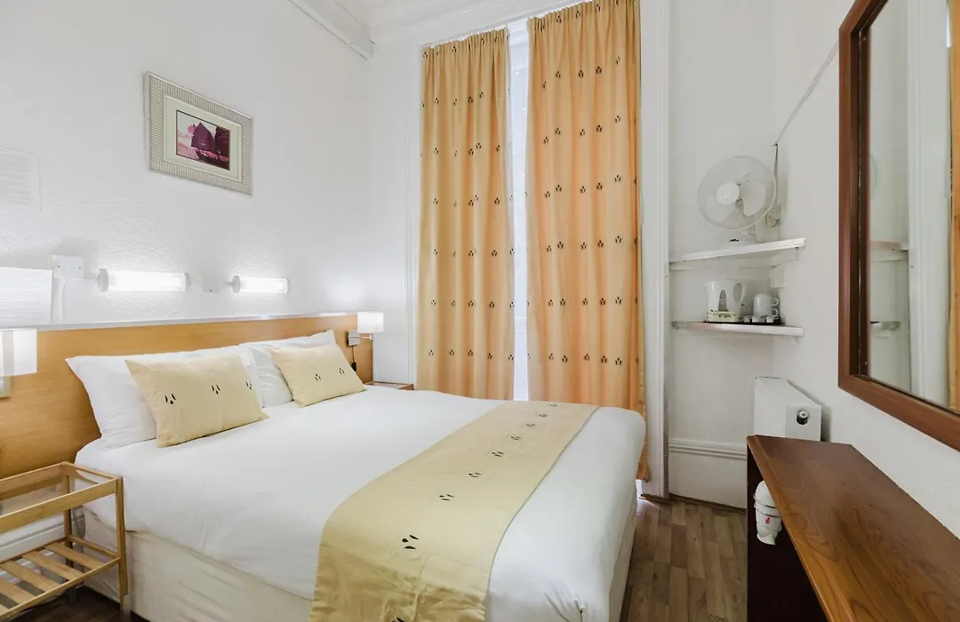 Falcon Hotel-1