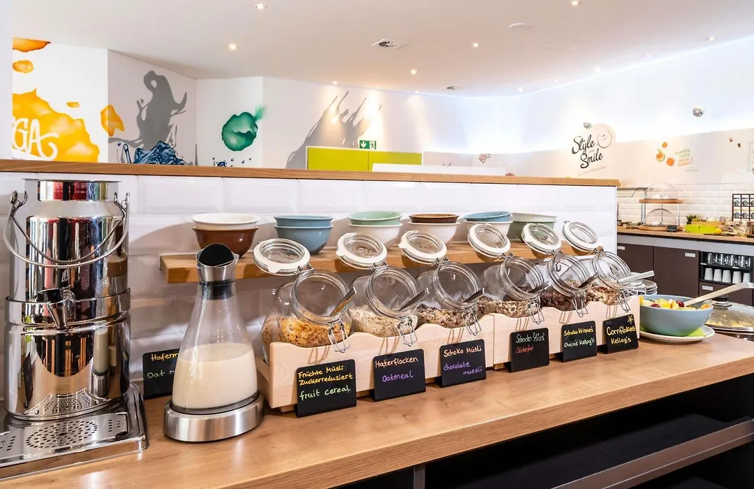 Ibis Styles Hamburg Alster City-1