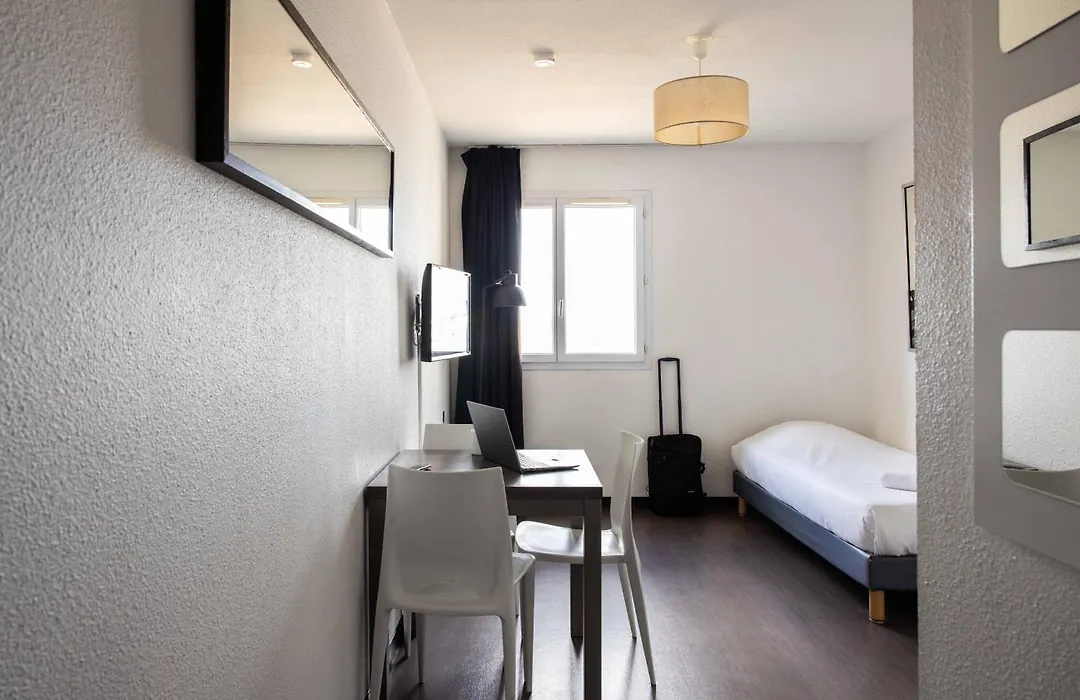 Ténéo Apparthotel Bordeaux Gare Saint Jean-1