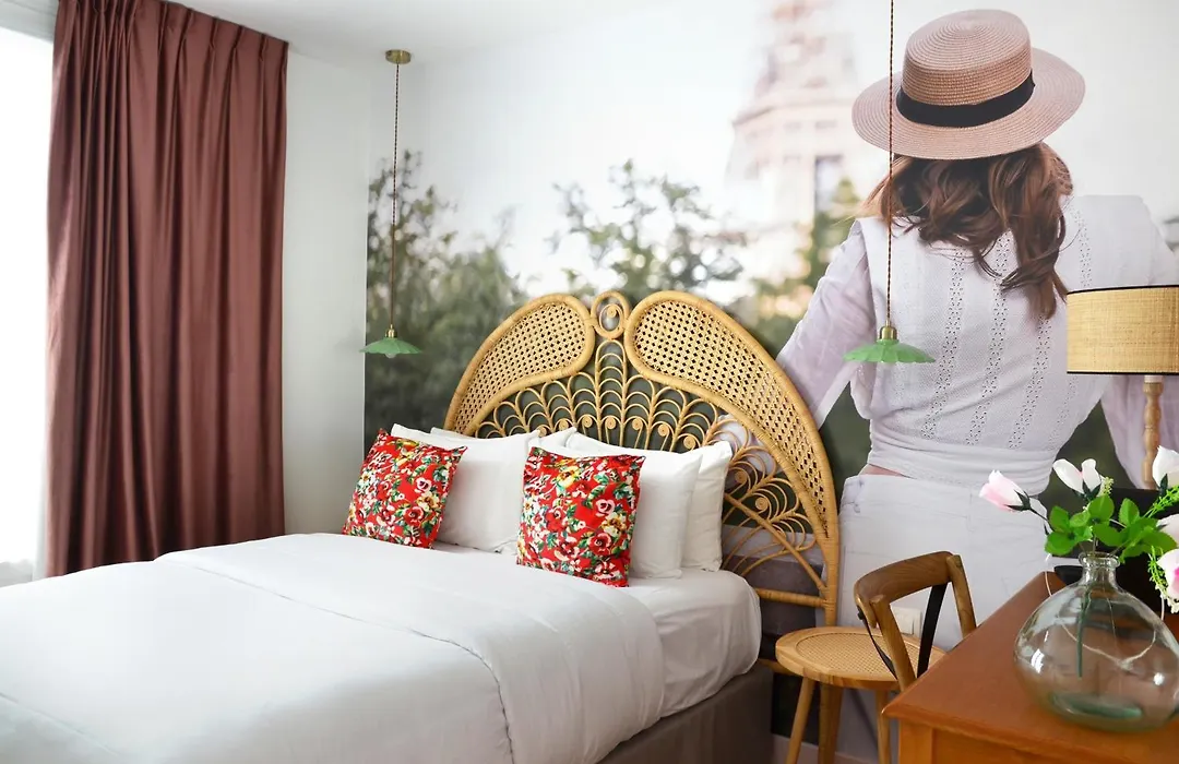 Glam'S Hotel-1