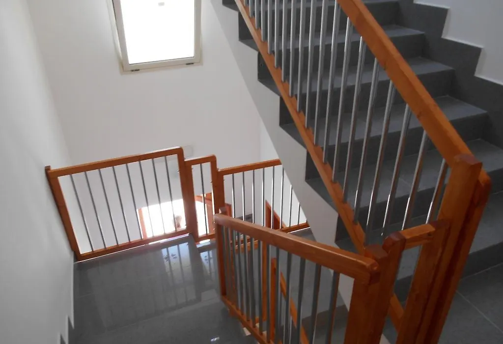 B&B Silvana-1