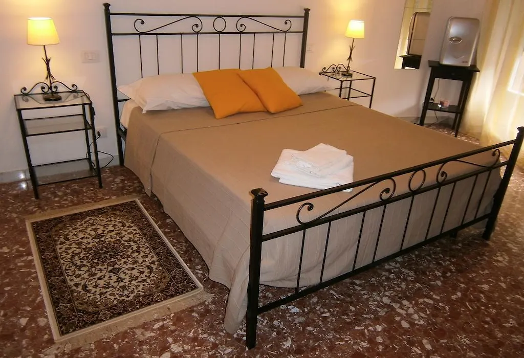 Le Mille E Una Roma-1