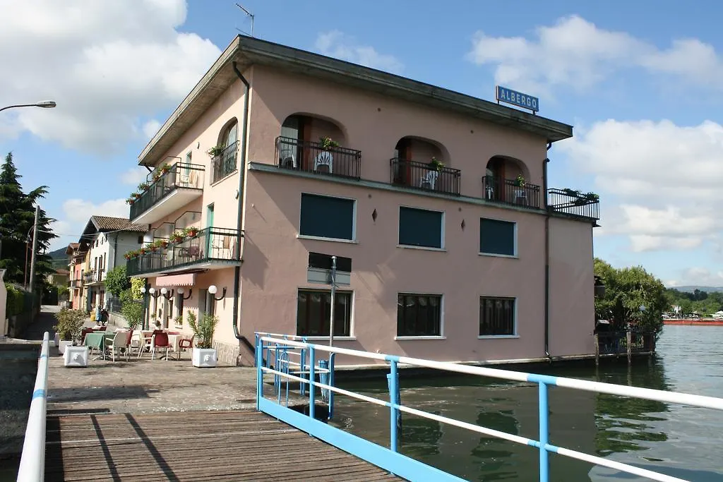 Albergo Ristorante Punta Dell'Est-1
