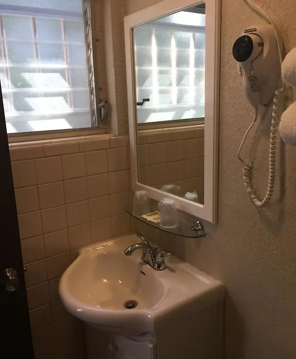 Campbell Motel-1