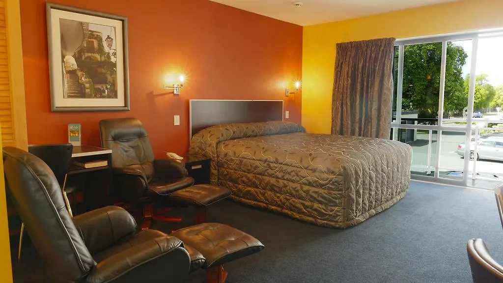 Randolph Motel Apartments-1