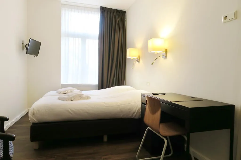 Hotel Carillon-1