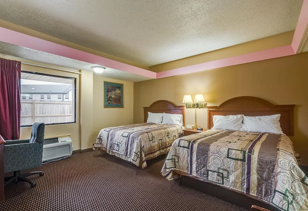 Travelers Inn Midwest City-1