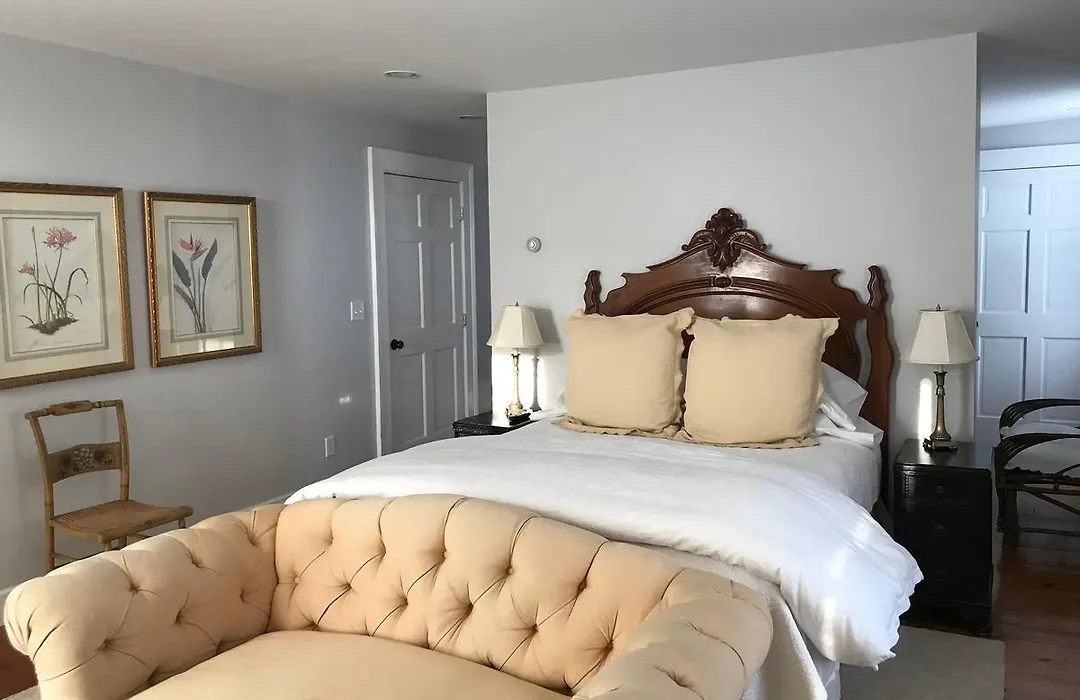 Hudson B&B-1
