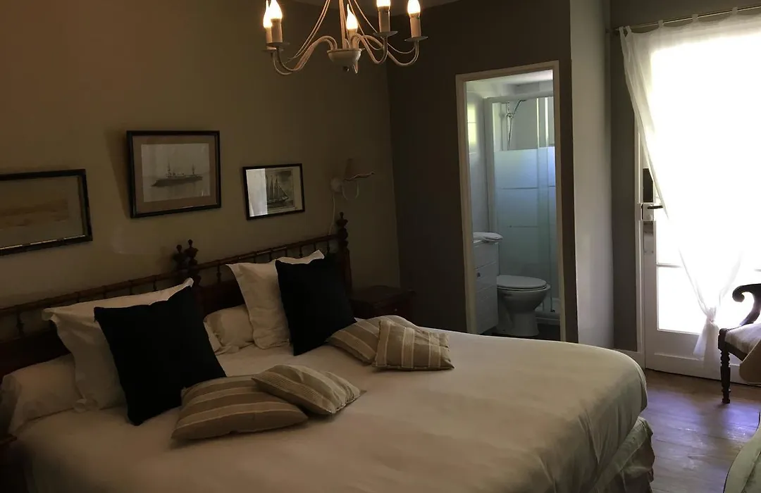 Hotel Des Pins-1