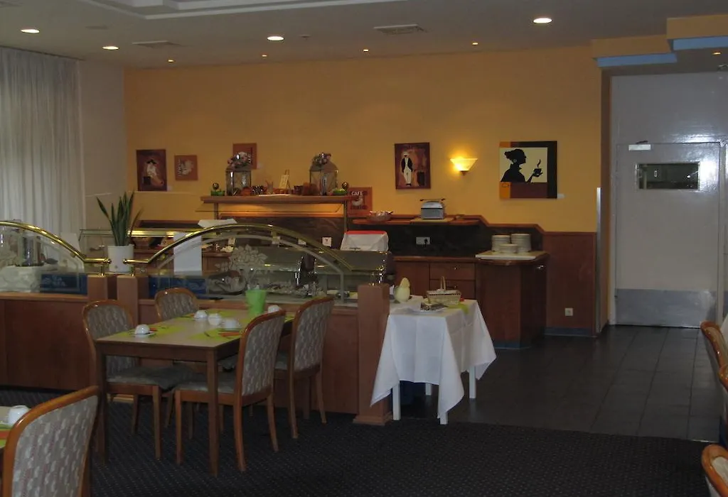 Arcadia Hotel Schwaghof Bad Salzuflen-1
