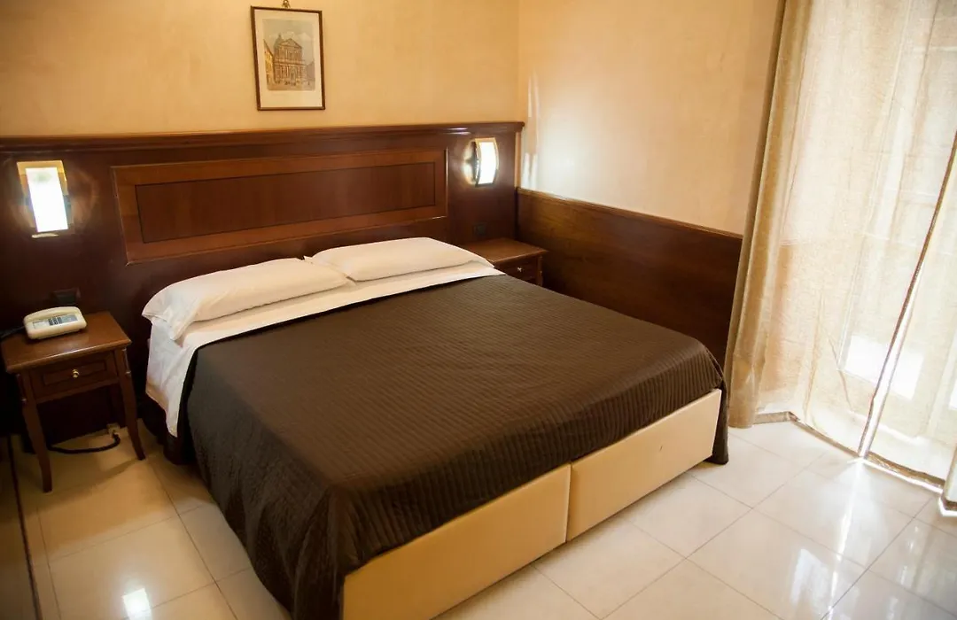 Hotel Robinson-1