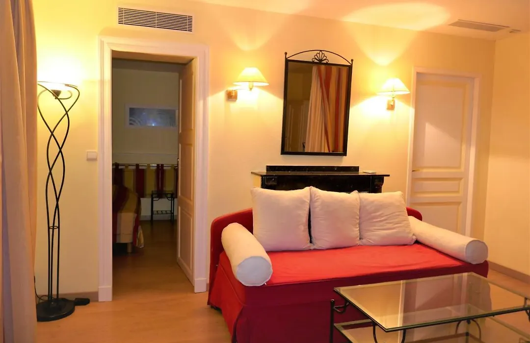 Hotel Moderne Et Pigeon-1