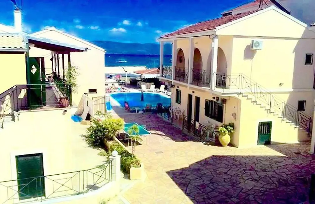 Stavros On The Beach Studios And Apartments-1