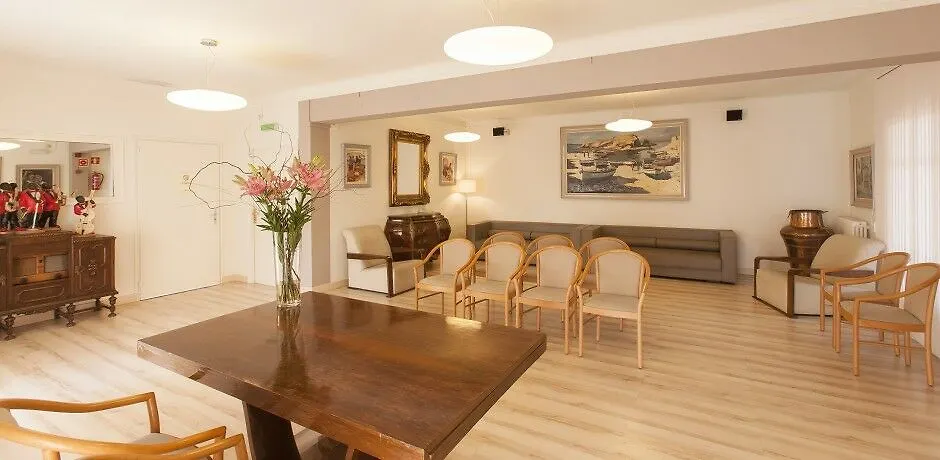 Hotel Pirineos-1