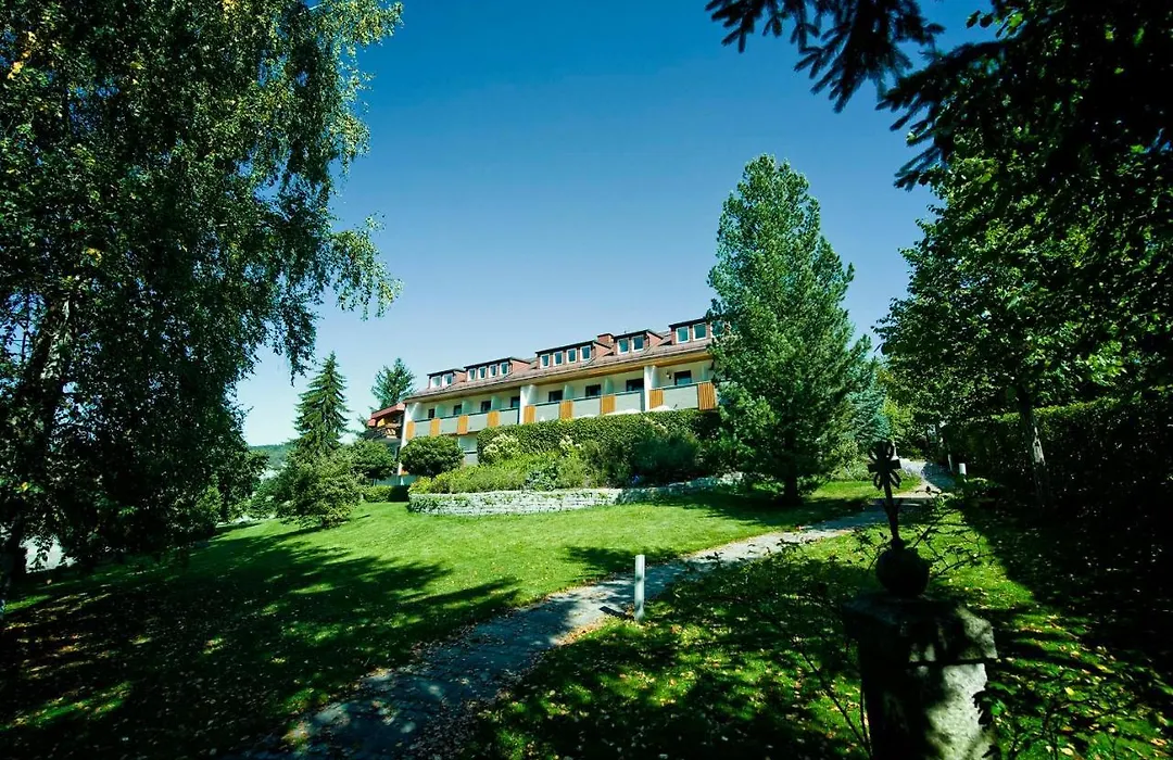Hotel Brunnwald-1
