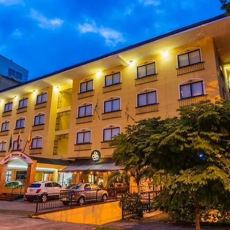 Hotel Pinares Plaza-2