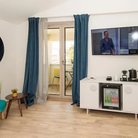 Fra&Kat Rooms-2