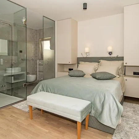 Fra&Kat Rooms-3