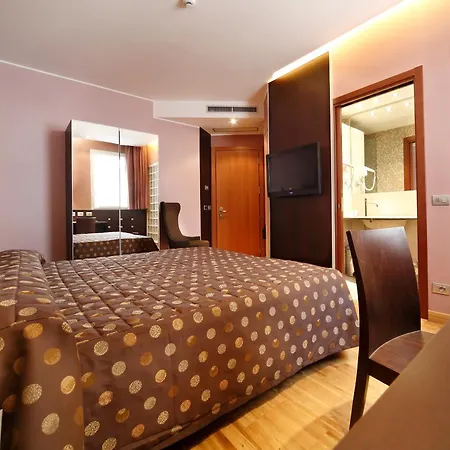 Hotel Terminal-3
