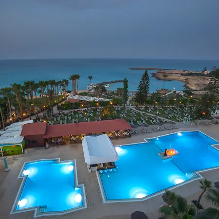 Cavo Maris Beach Hotel & Suites-3