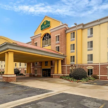 La Quinta By Wyndham Hot Springs-2