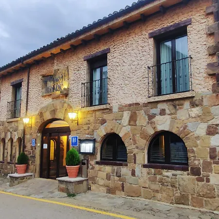 Hotel Leonor Mirón-2